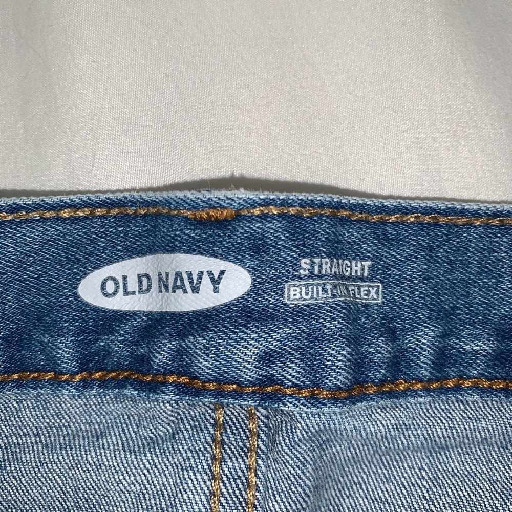 SALE! Mens Old Navy straight leg jeans - Picture 2 of 5